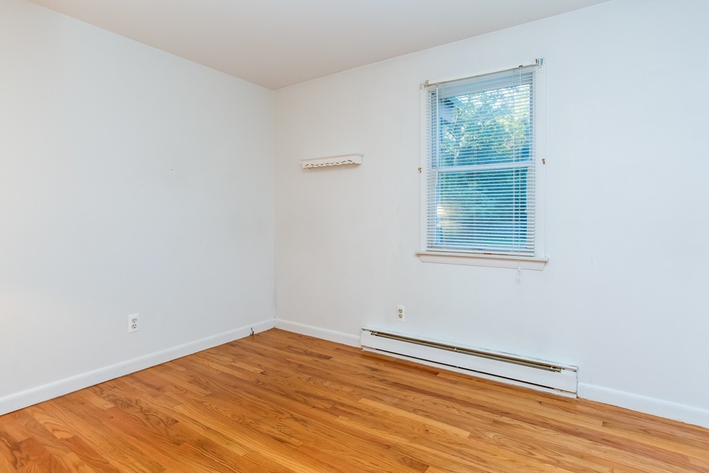 49 Lavender Lane Springfield, MA 01129 - Photo 17 of 30 Gallery Image 17