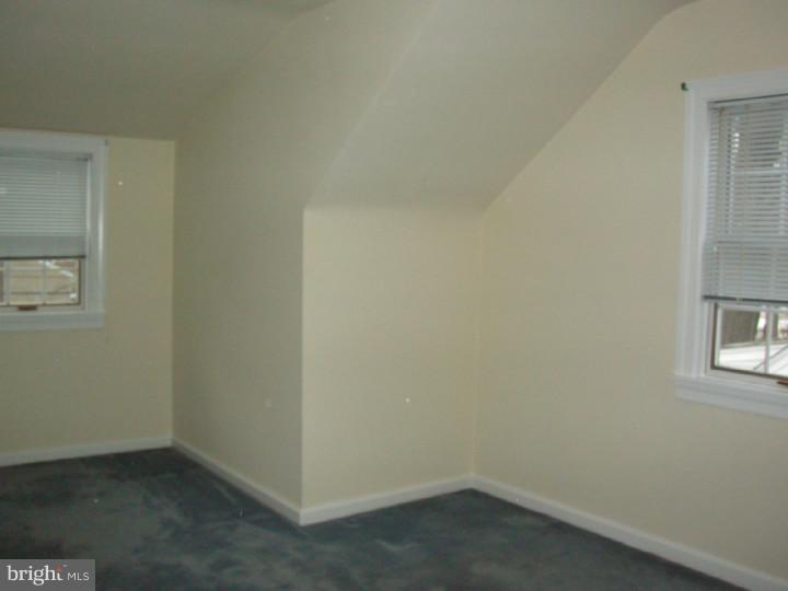 328 Lynn Road Springfield, PA 19064 - Photo 14 of 16 an empty room with a window