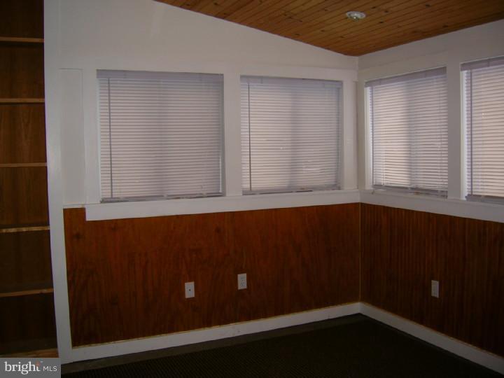 328 Lynn Road Springfield, PA 19064 - Photo 8 of 16 a view of empty room with window