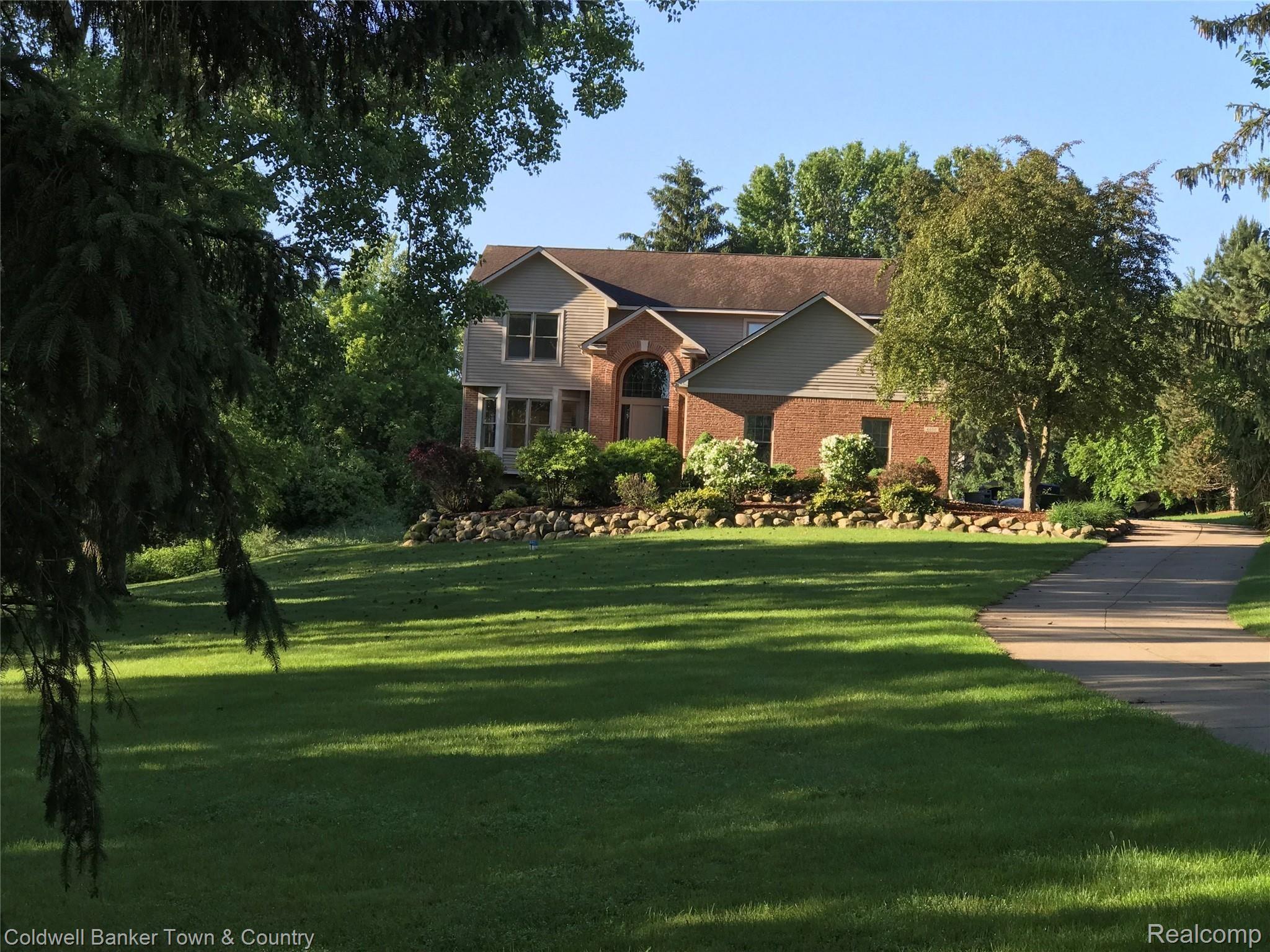 4400 Brighton Road Howell, MI 48843 - Photo 1 of 22 Welcome Home
