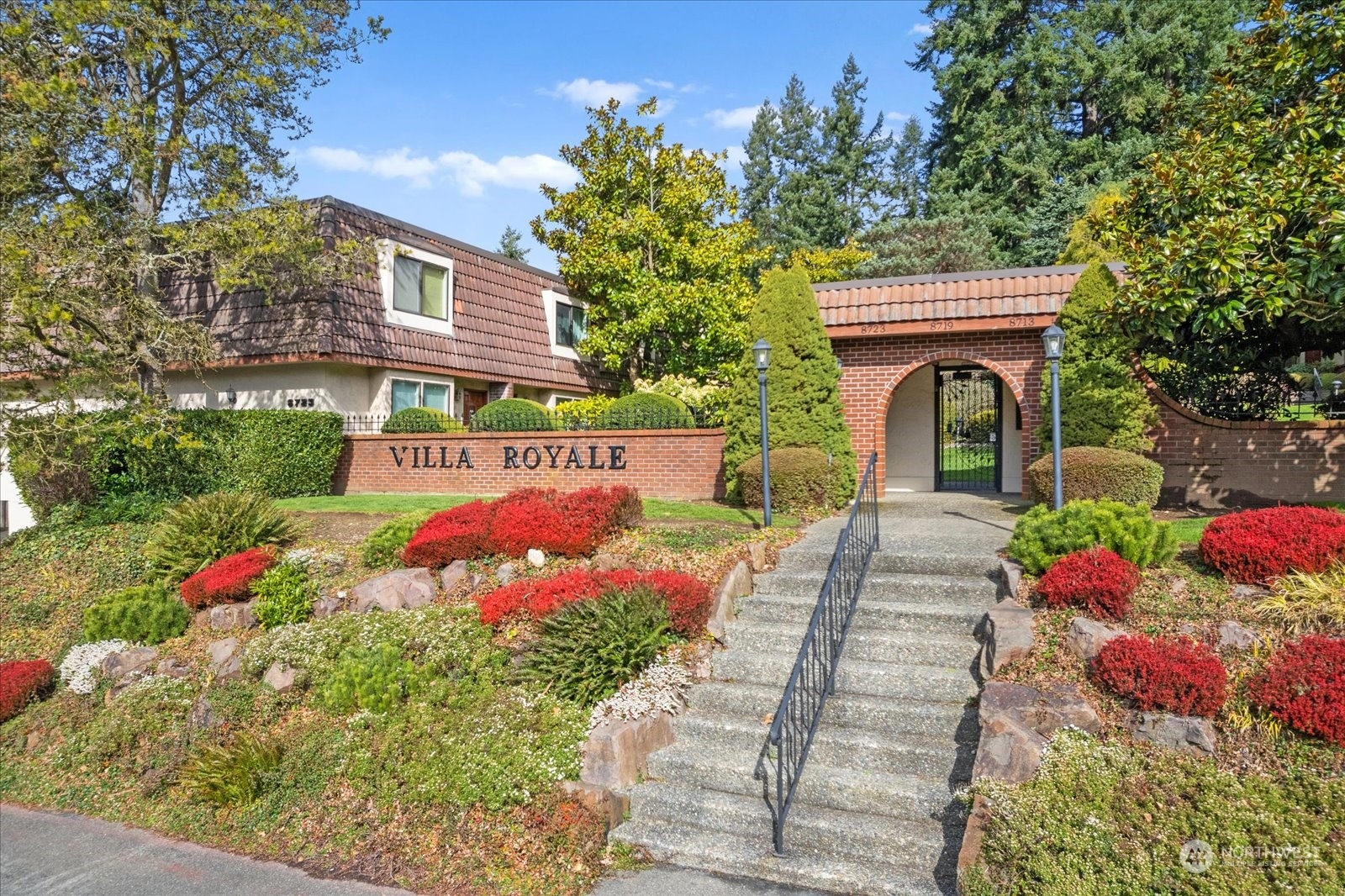 8723 238th Street Southwest, Unit C4 Edmonds, WA 98026 - Photo 1 of 35 Gallery Image 1