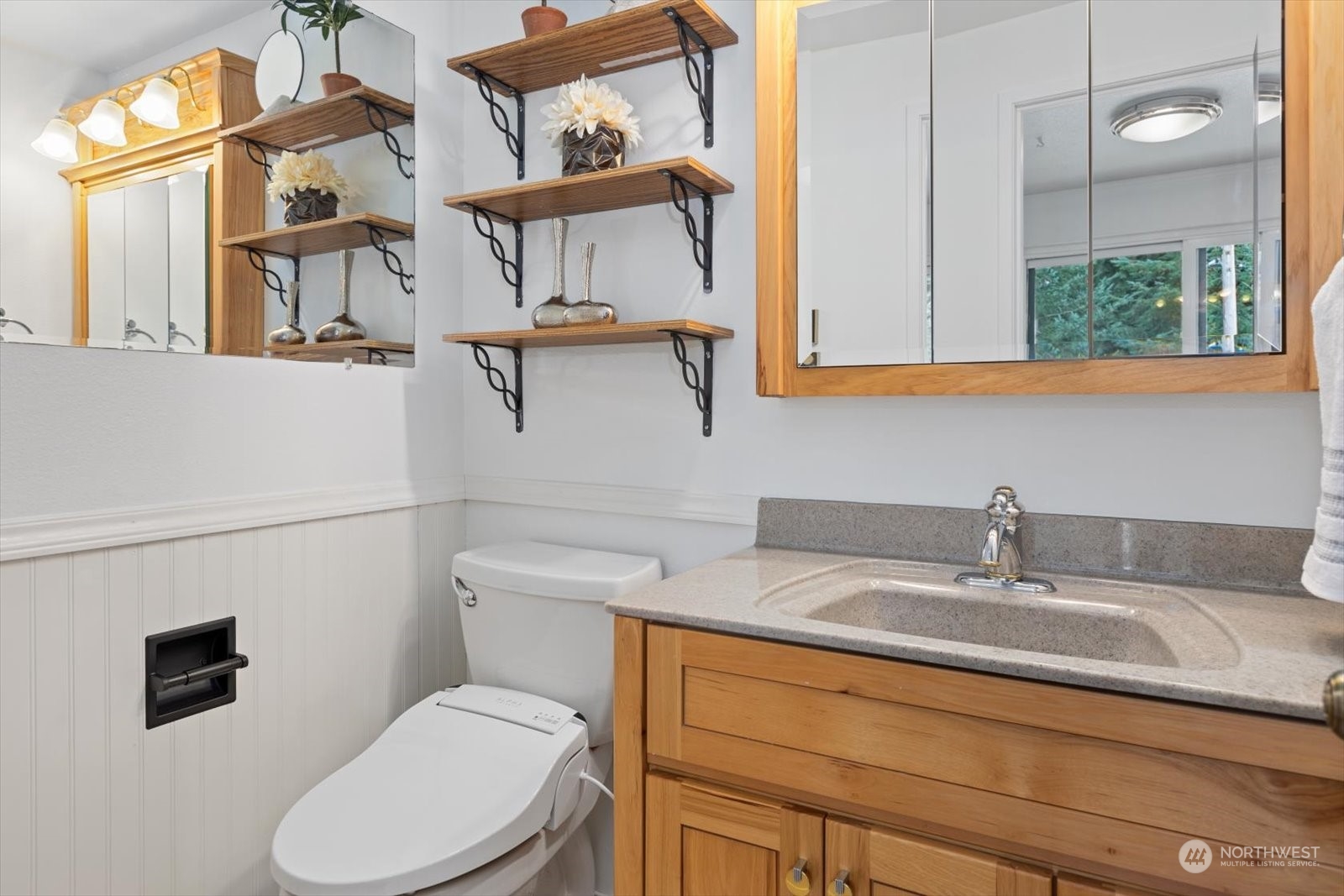 8723 238th Street Southwest, Unit C4 Edmonds, WA 98026 - Photo 17 of 35 Gallery Image 17