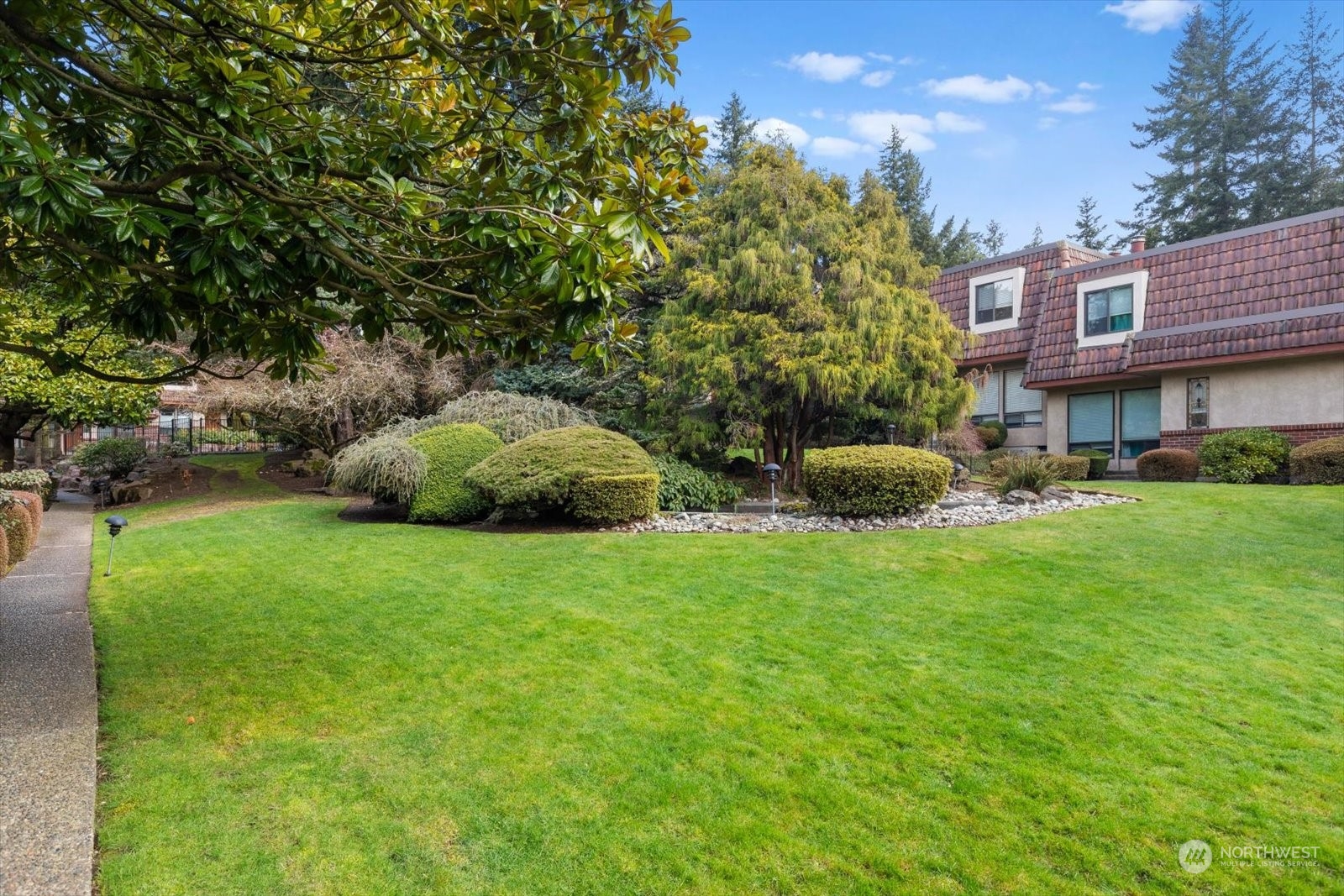 8723 238th Street Southwest, Unit C4 Edmonds, WA 98026 - Photo 34 of 35 Gallery Image 34