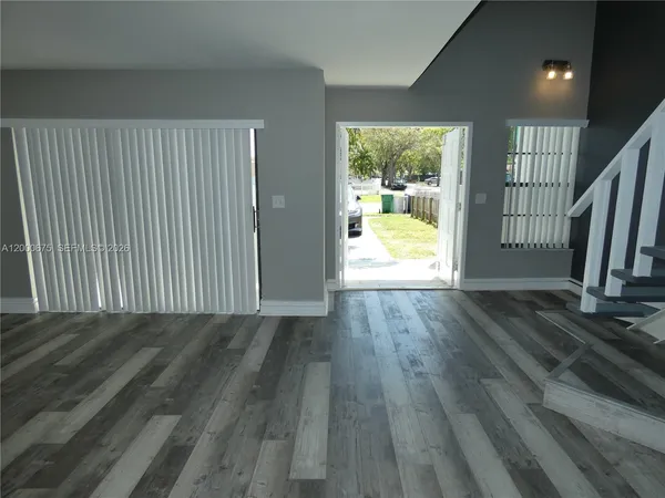 $3,895 | 14212 Northeast 4th Avenue, Miami, FL 33161