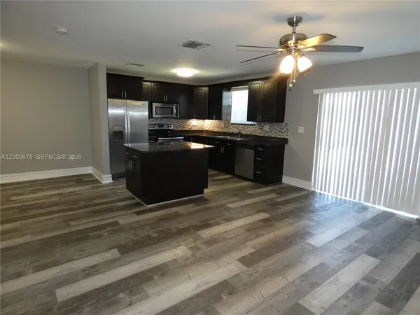 $3,895 | 14212 Northeast 4th Avenue, Miami, FL 33161