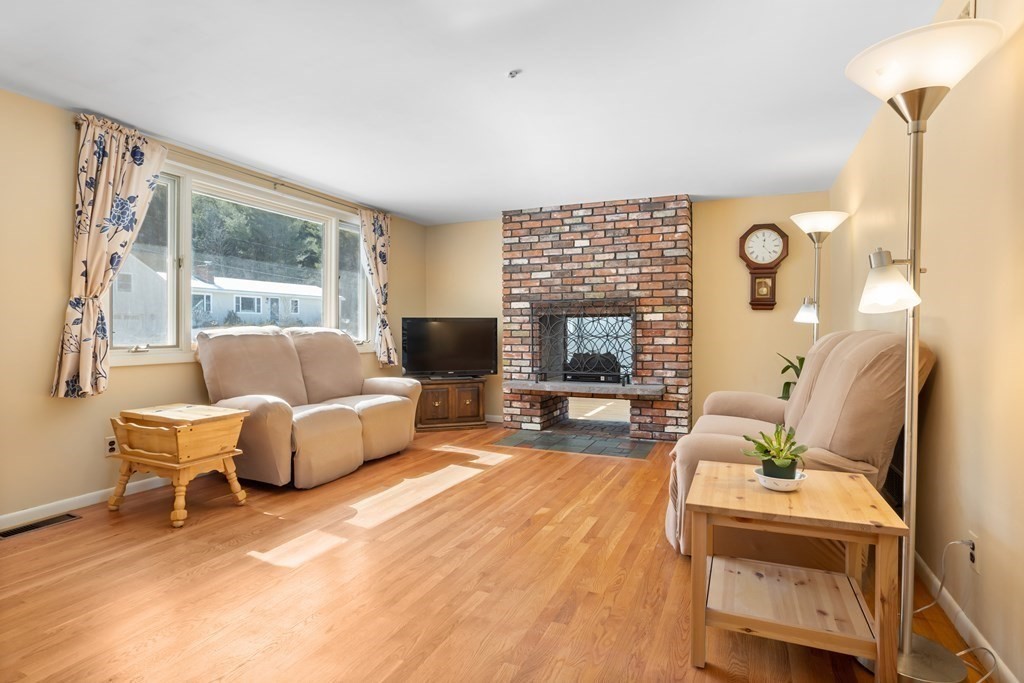 75 Range Road Concord, MA 01742 - Photo 11 of 32 Gallery Image 11