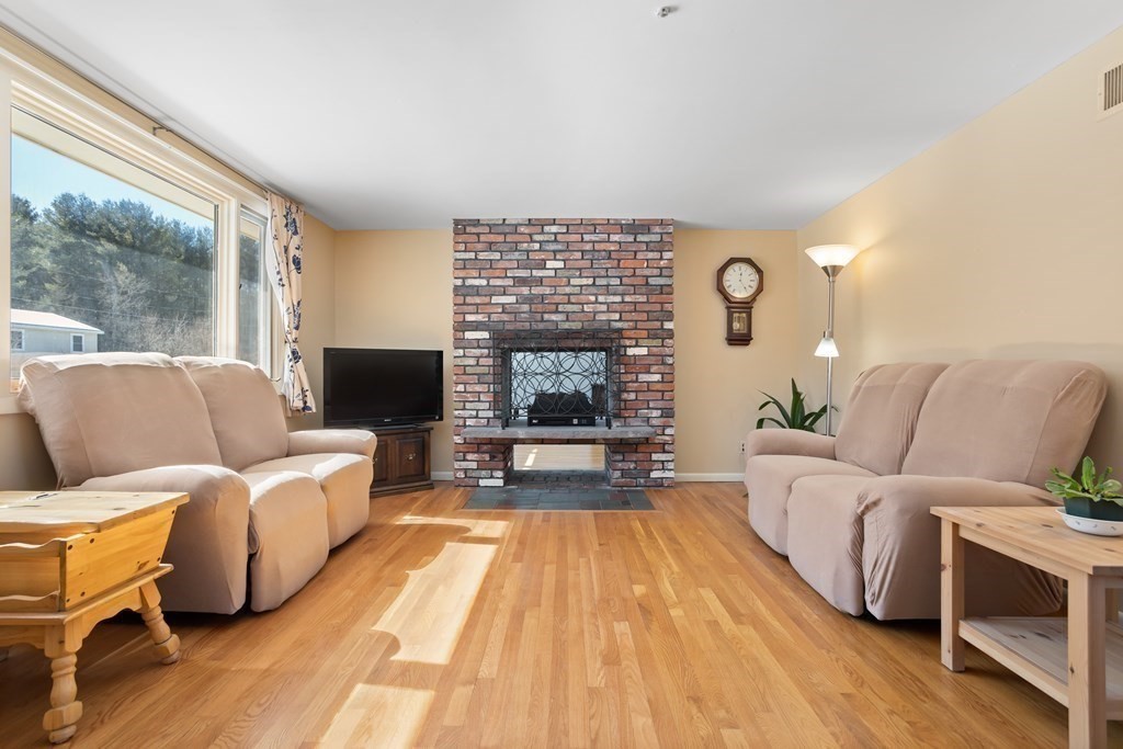 75 Range Road Concord, MA 01742 - Photo 12 of 32 Gallery Image 12