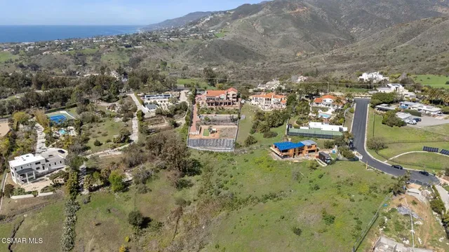 $1,099,000 | 28912 Verde Mesa Lane, Malibu, CA 90265