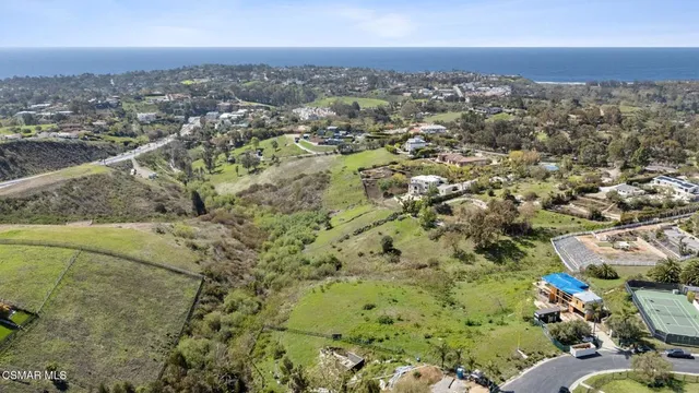 $1,099,000 | 28912 Verde Mesa Lane, Malibu, CA 90265