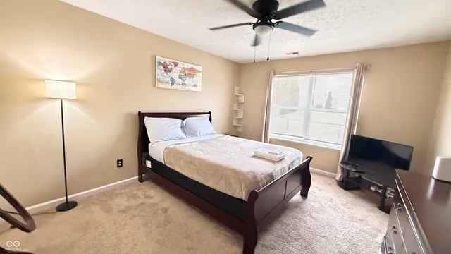 $2,400 | 6010 Lakeside Manor Avenue, Indianapolis, IN 46254