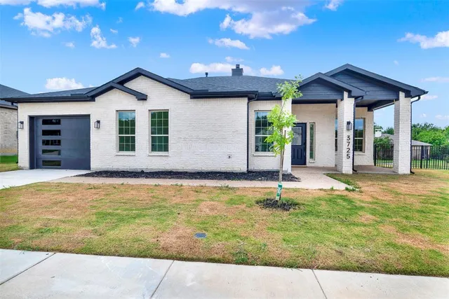 $375,000 | 3725 Creek View Drive, McKinney, TX 75071