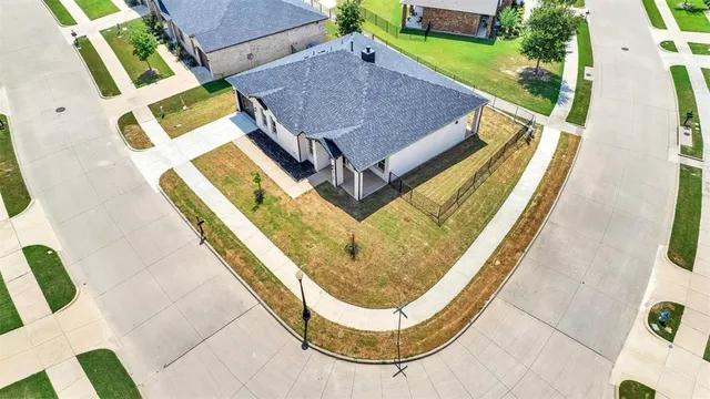 $375,000 | 3725 Creek View Drive, McKinney, TX 75071