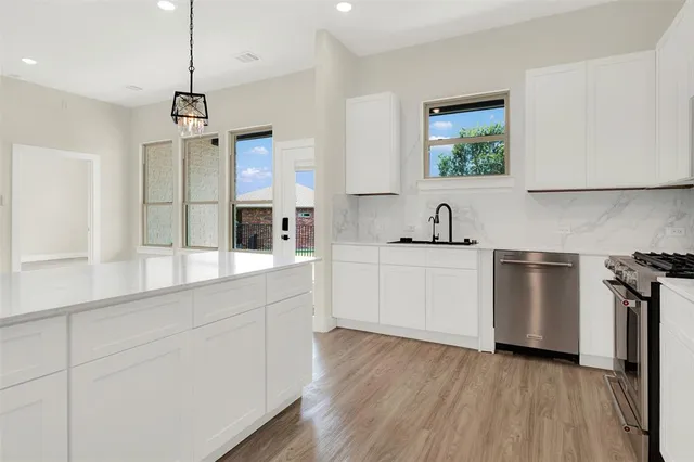 $375,000 | 3725 Creek View Drive, McKinney, TX 75071