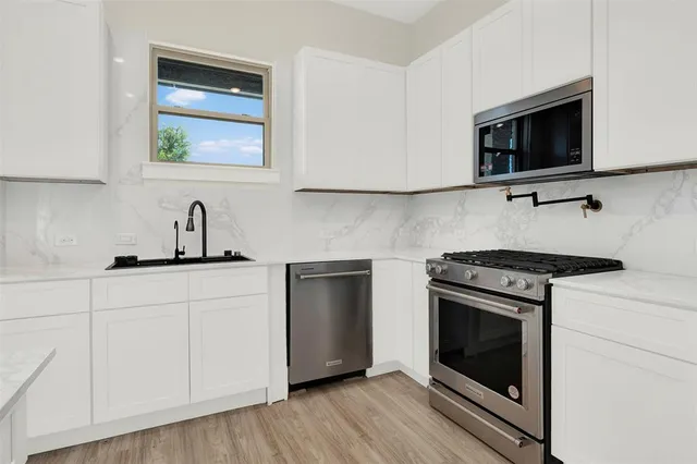 $375,000 | 3725 Creek View Drive, McKinney, TX 75071