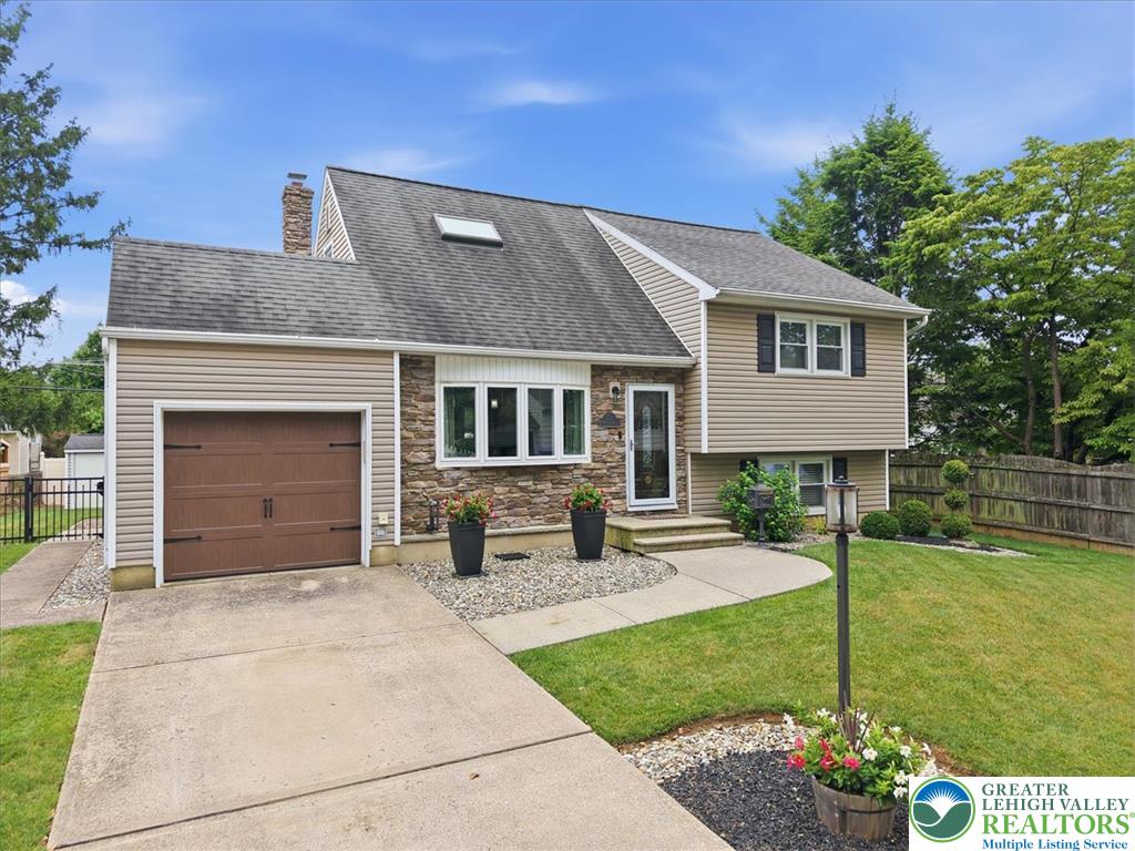1928 Woodbury Road Bethlehem, PA 18017 - Photo 2 of 89
