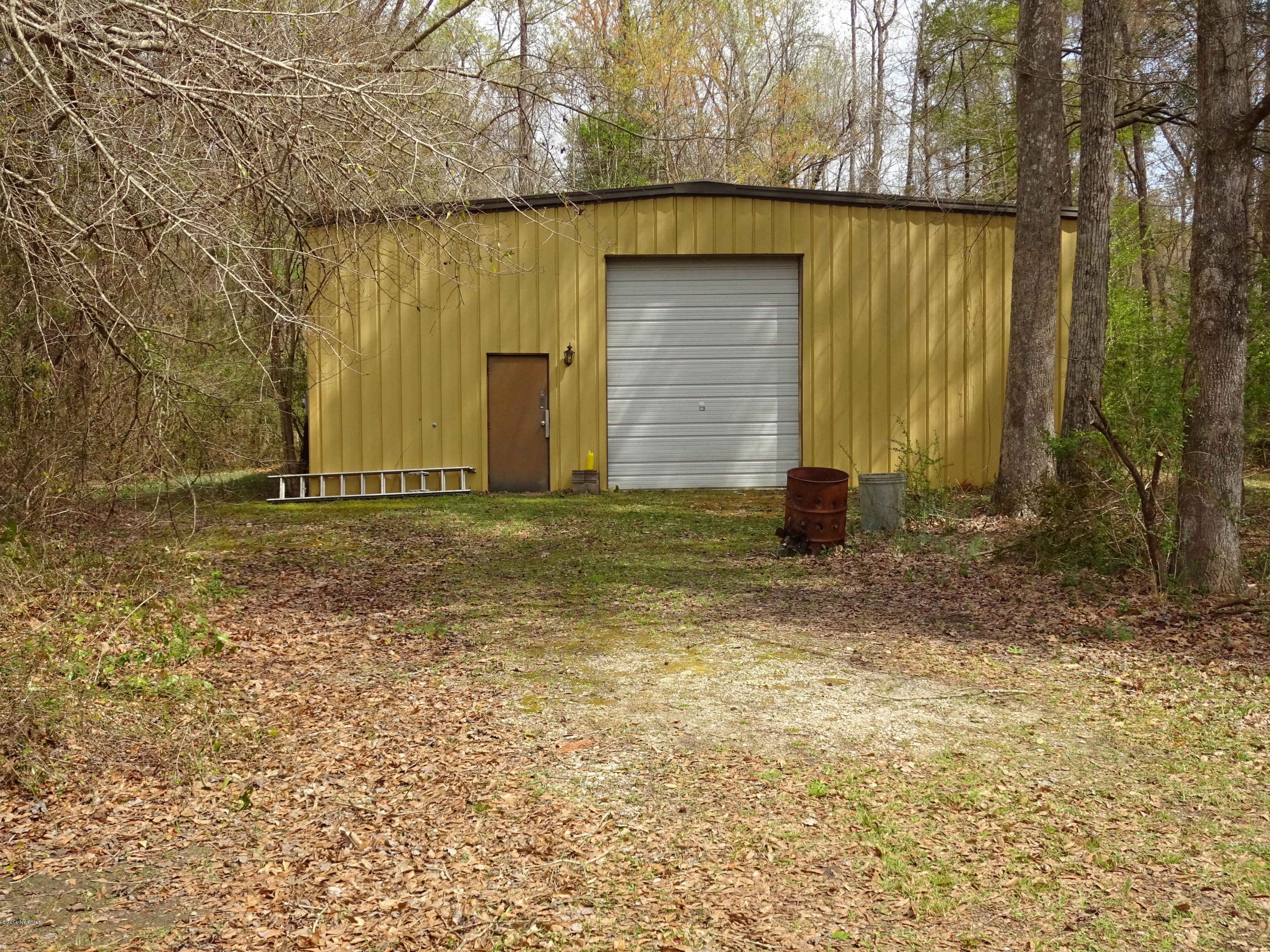 4019 Highsmith Road Burgaw, NC 28425 - Photo 5 of 6 DSC01288