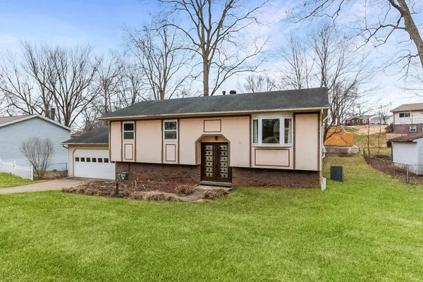 $245,000 | 6677 Concord Drive, Newburgh, IN 47630