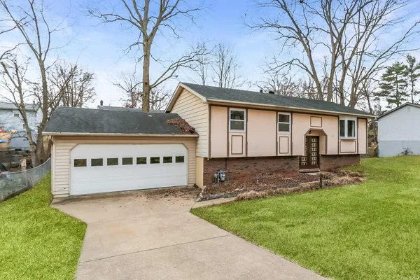 $245,000 | 6677 Concord Drive, Newburgh, IN 47630