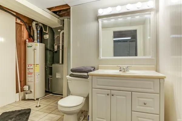 $245,000 | 6677 Concord Drive, Newburgh, IN 47630