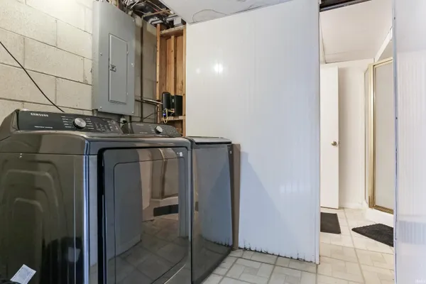 $245,000 | 6677 Concord Drive, Newburgh, IN 47630