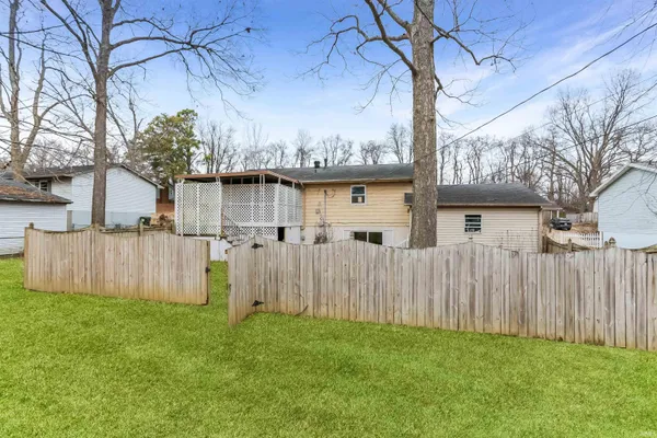 $245,000 | 6677 Concord Drive, Newburgh, IN 47630