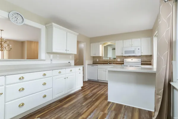 $245,000 | 6677 Concord Drive, Newburgh, IN 47630