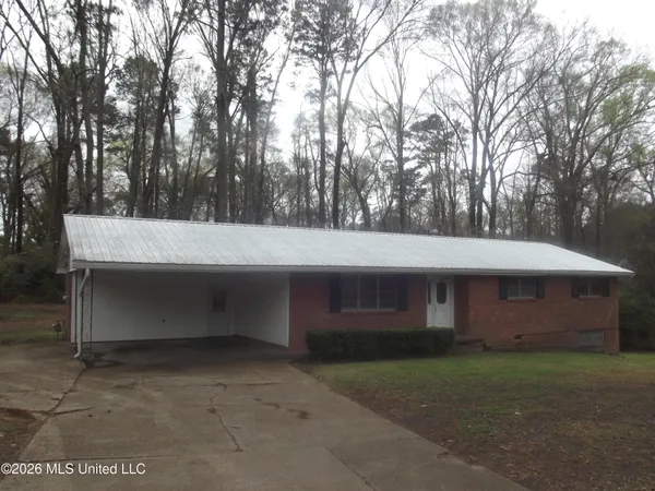 $117,667 | 110 Cottage Drive, Natchez, MS 39120