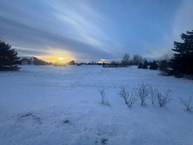 $124,900 | 4715 Redwood Drive, Pulaski, WI 54162