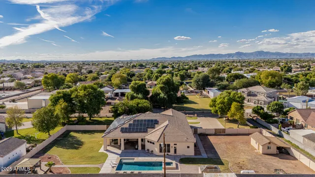 a view of a back yard of the house