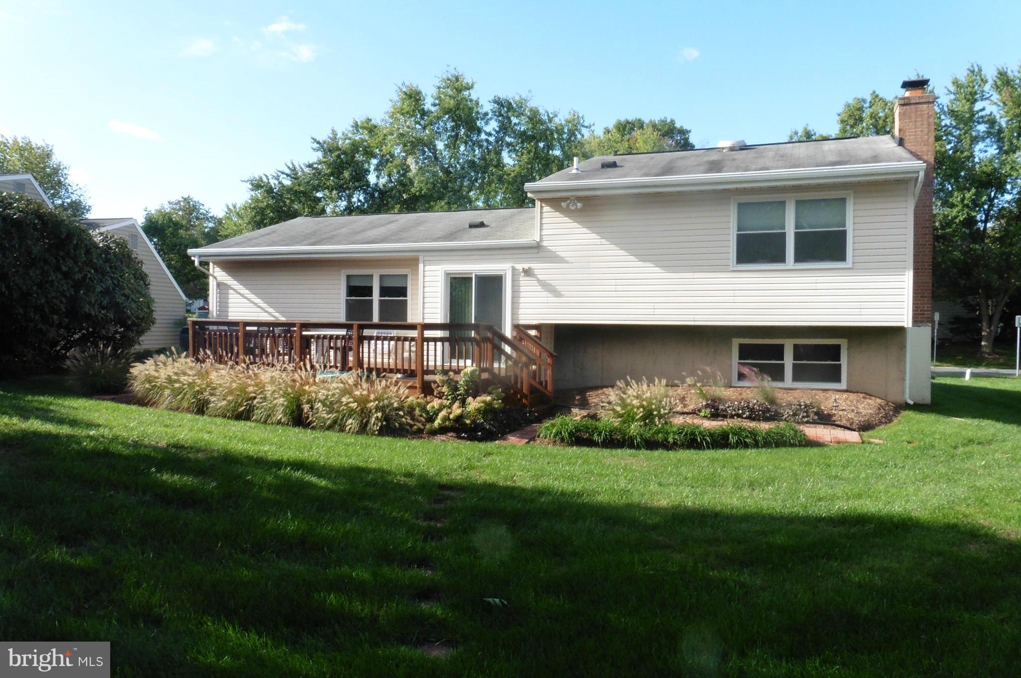 8489 Weems Road Manassas, VA 20110 - Photo 3 of 18 Exterior (Rear)