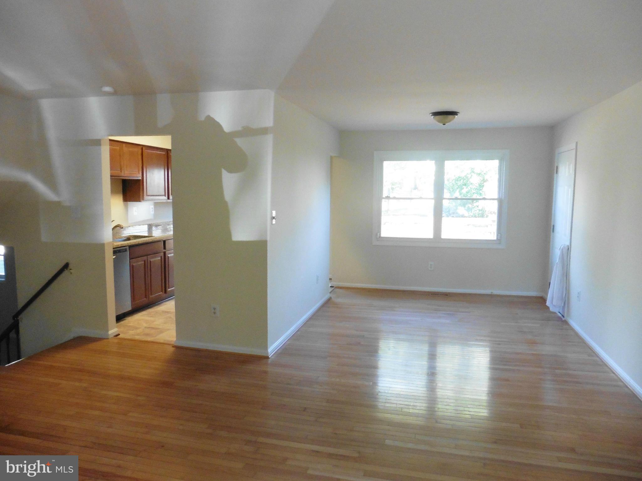 8489 Weems Road Manassas, VA 20110 - Photo 6 of 18 Dining Room