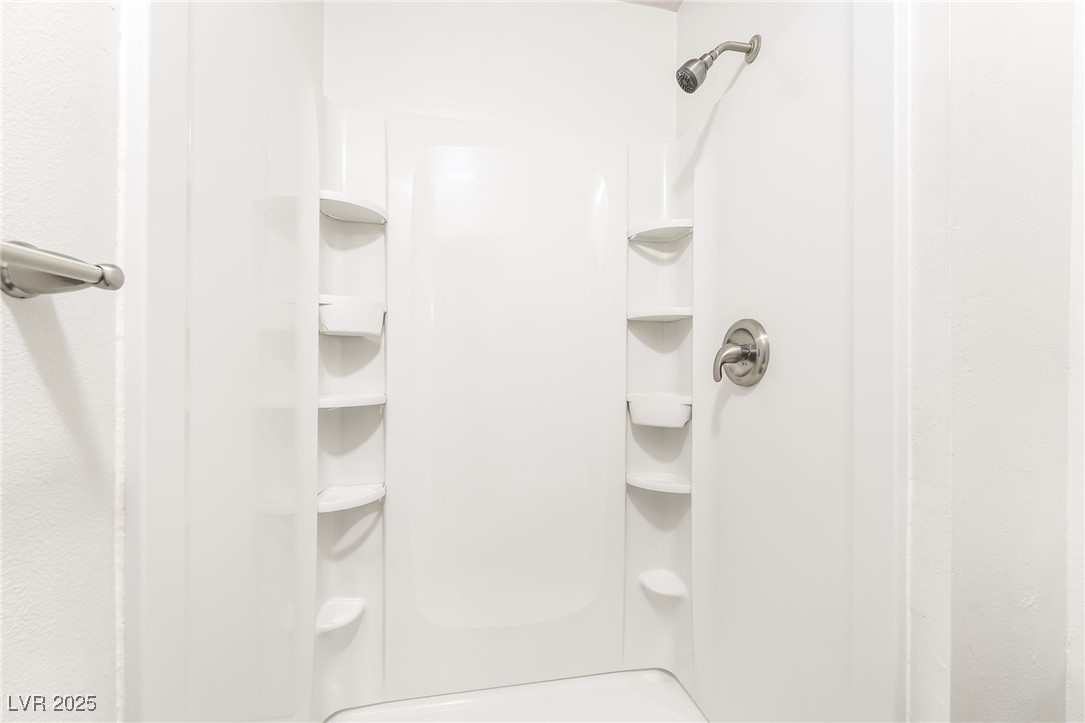 7019 Grassy Knoll Street Las Vegas, NV 89147 - Photo 13 of 21