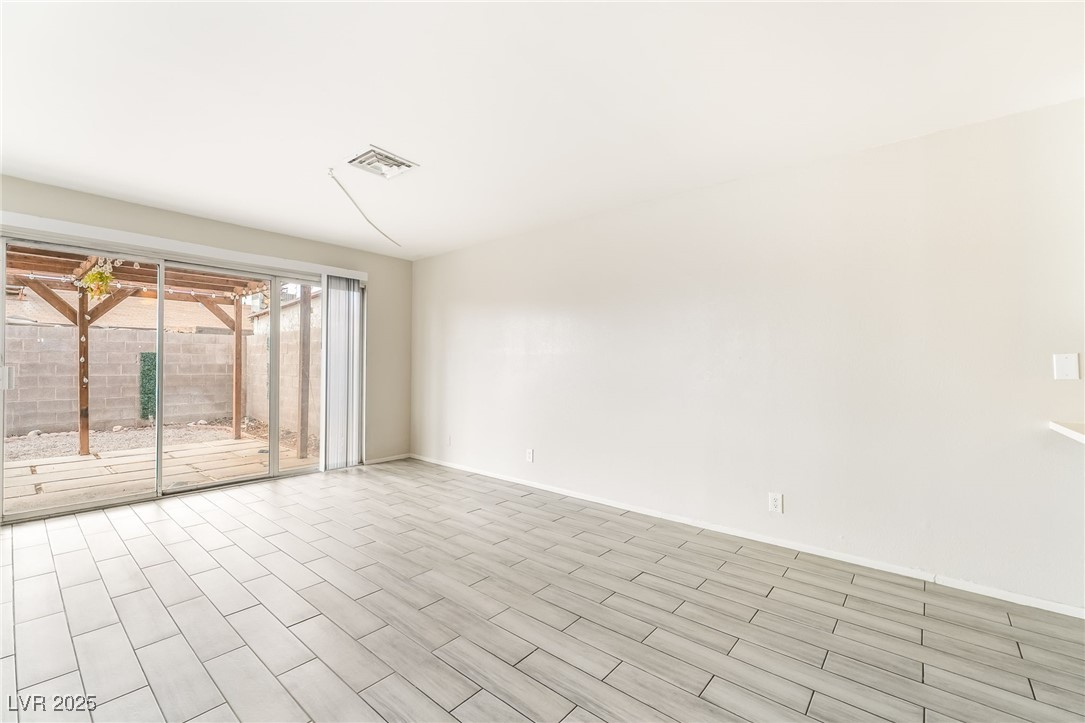 7019 Grassy Knoll Street Las Vegas, NV 89147 - Photo 6 of 21