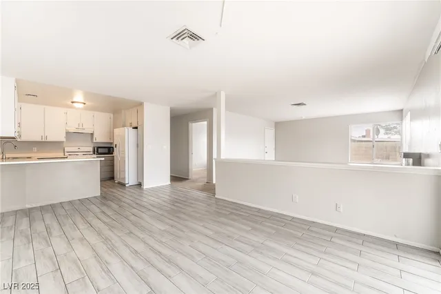 $1,700 | 7019 Grassy Knoll Street, Las Vegas, NV 89147