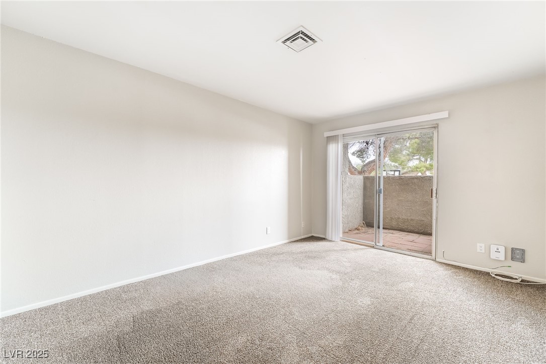 7019 Grassy Knoll Street Las Vegas, NV 89147 - Photo 10 of 21
