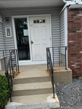 $2,400 | 116 Burkhall Street, Unit O, Weymouth, MA 02190