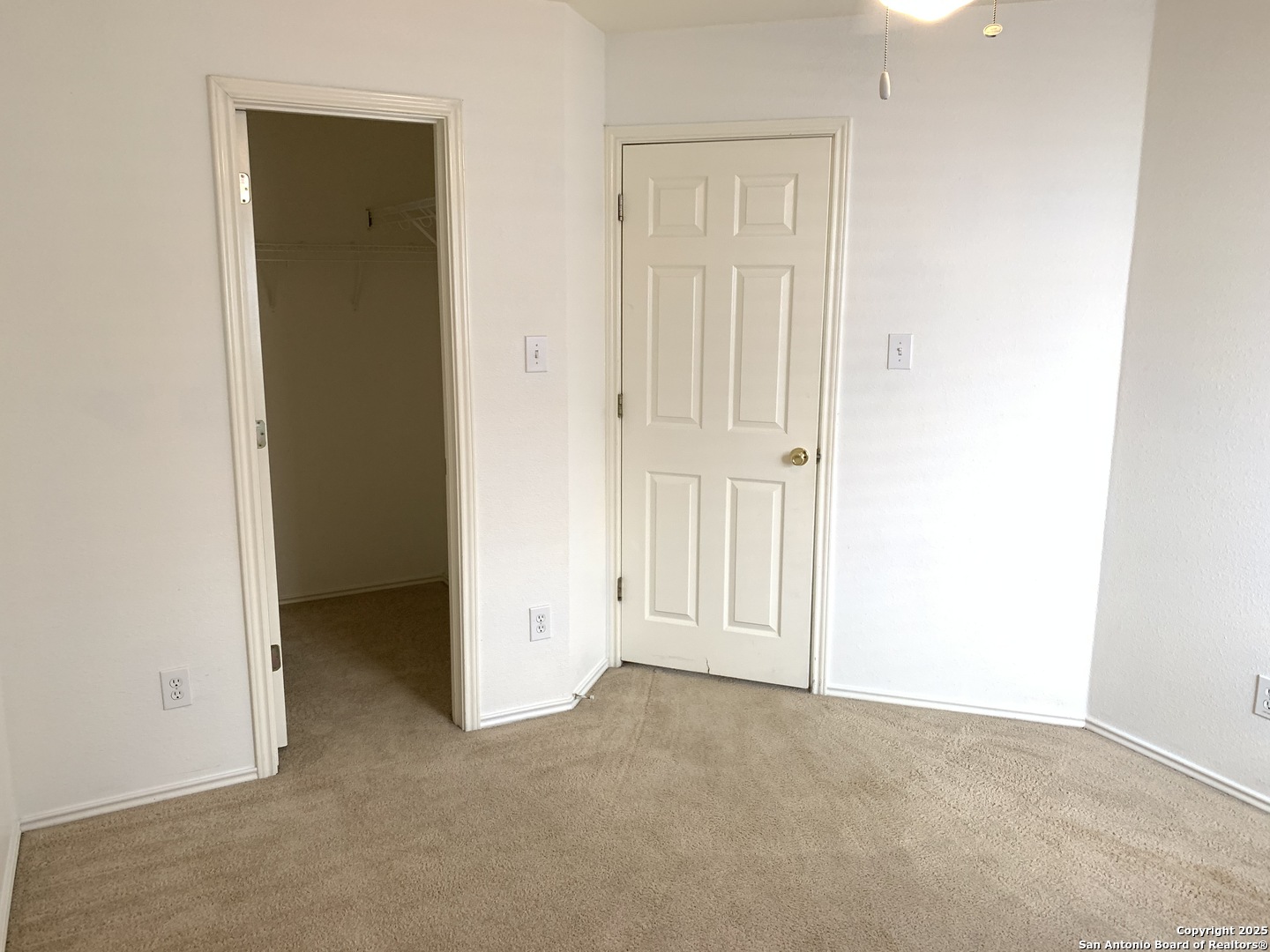 531 Rattler Bluff San Antonio, TX 78251 - Photo 32 of 36 an empty room with windows