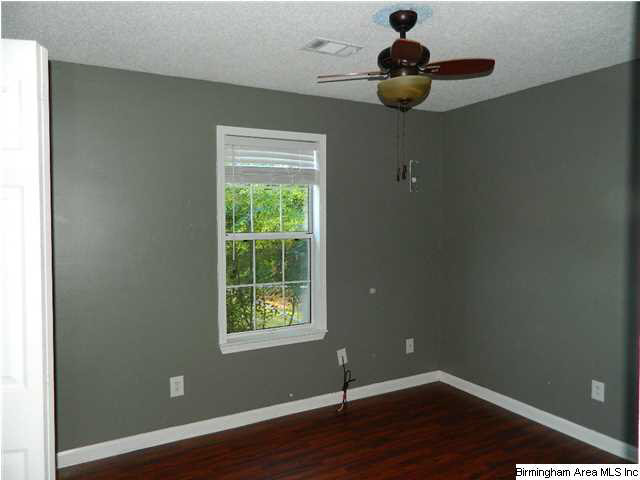 15469 Stonehedge Cliffs Road Northport, AL 35475 - Photo 6 of 13