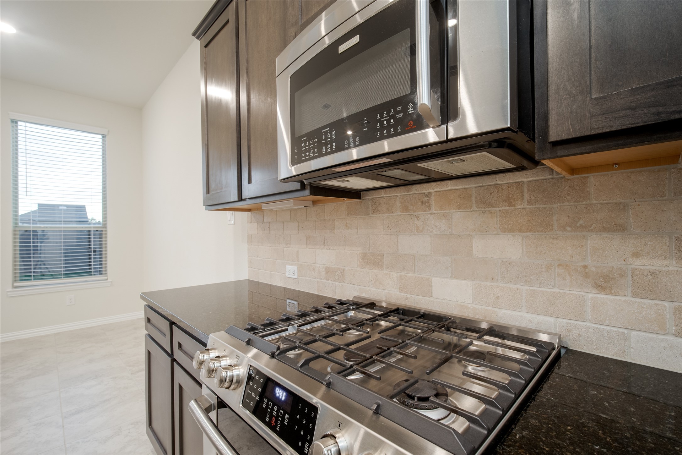 1634 Ryon Falls Drive Richmond, TX 77469 - Photo 13 of 33