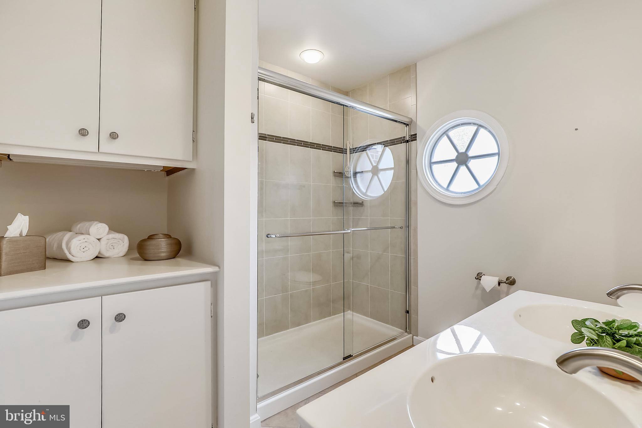 7216 Greentree Road Bethesda, MD 20817 - Photo 14 of 43 Gallery Image 14