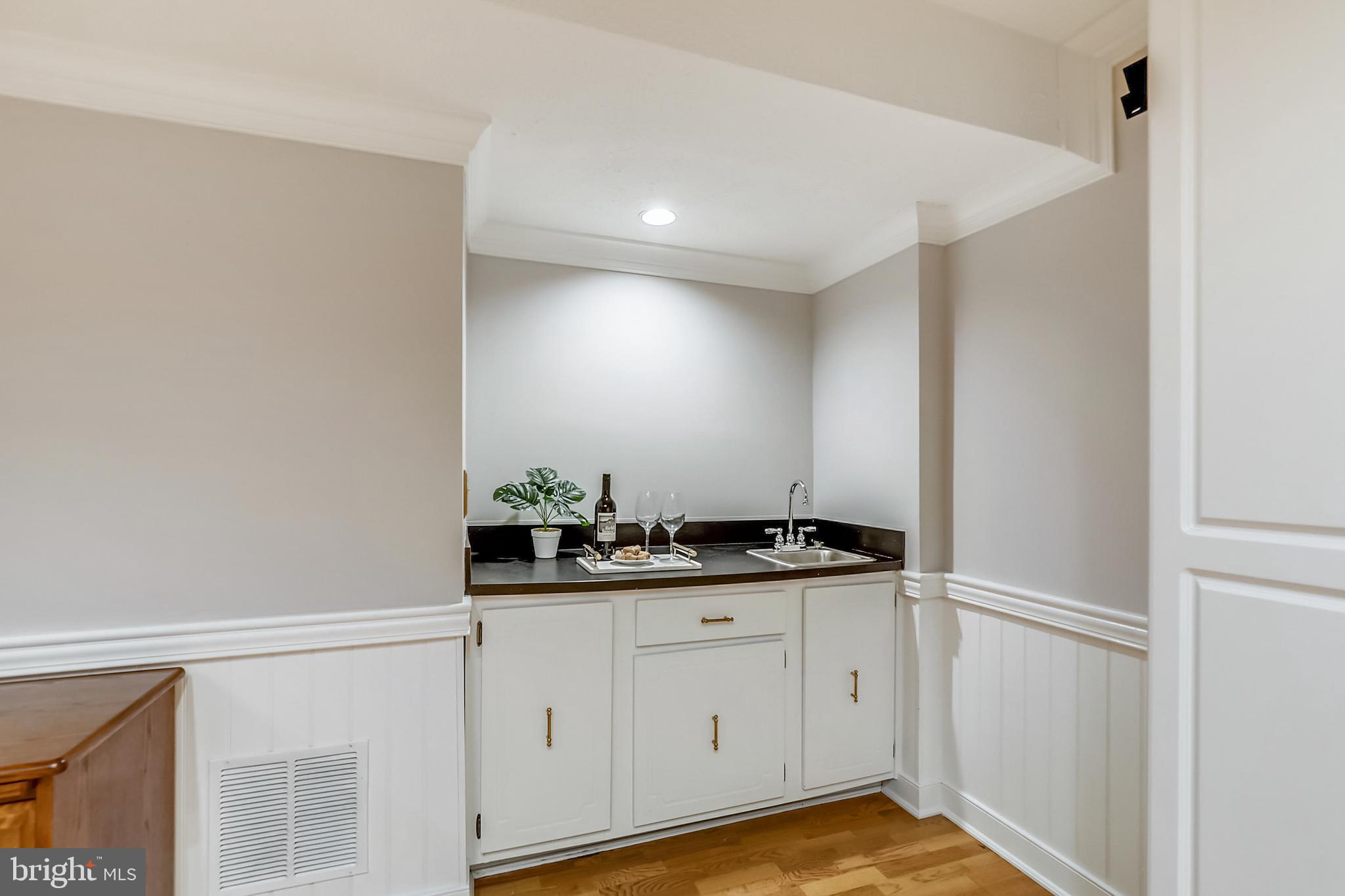 7216 Greentree Road Bethesda, MD 20817 - Photo 25 of 43 Gallery Image 25