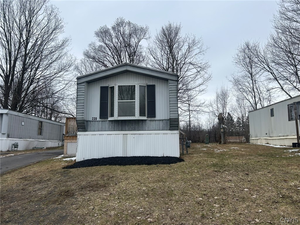 239 Colonial Circle Utica, NY 13502 - Photo 1 of 16