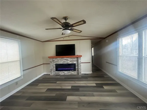 $59,500 | 239 Colonial Circle, Utica, NY 13502