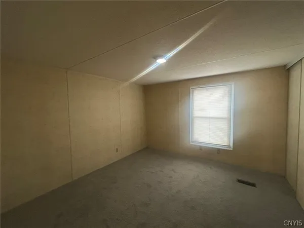 $59,500 | 239 Colonial Circle, Utica, NY 13502