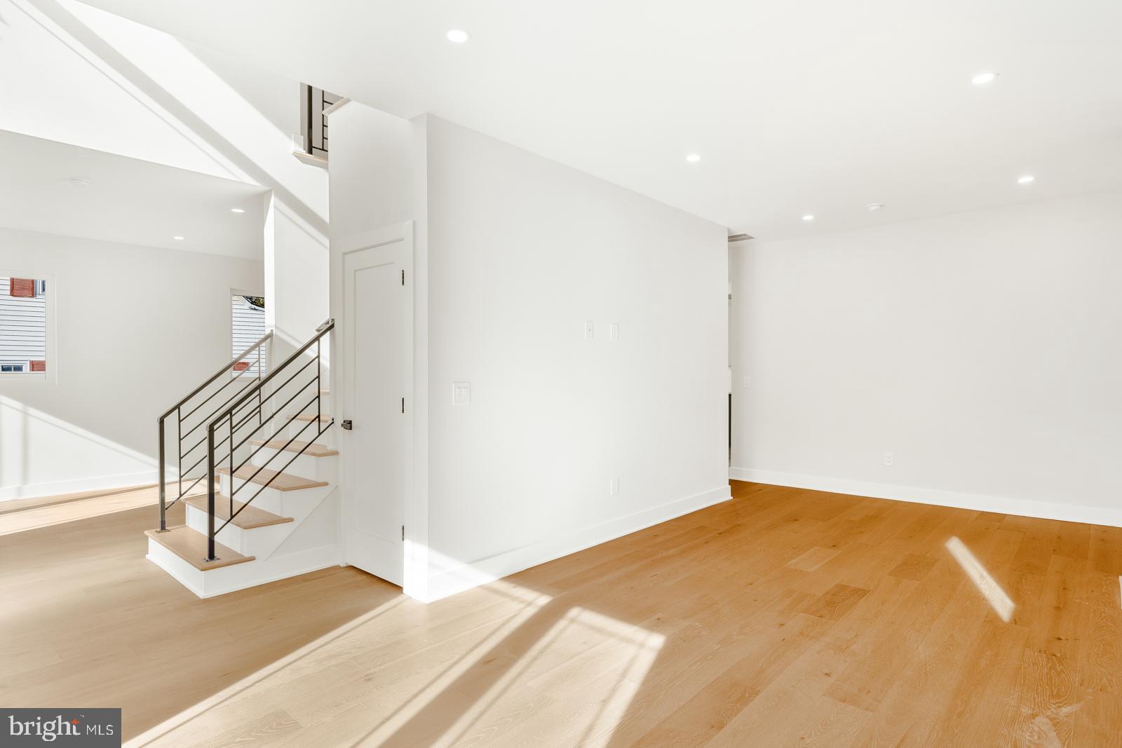 3215 Brookdale Road Philadelphia, PA 19114 - Photo 15 of 47