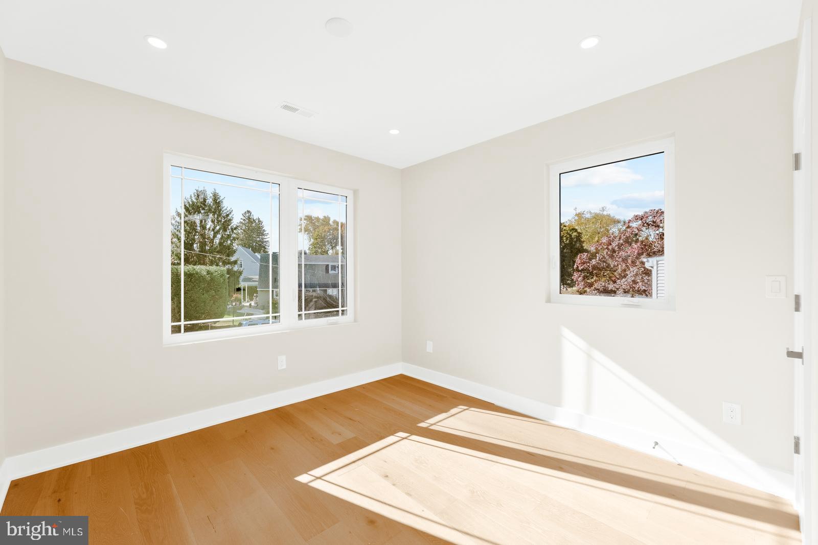 3215 Brookdale Road Philadelphia, PA 19114 - Photo 31 of 47