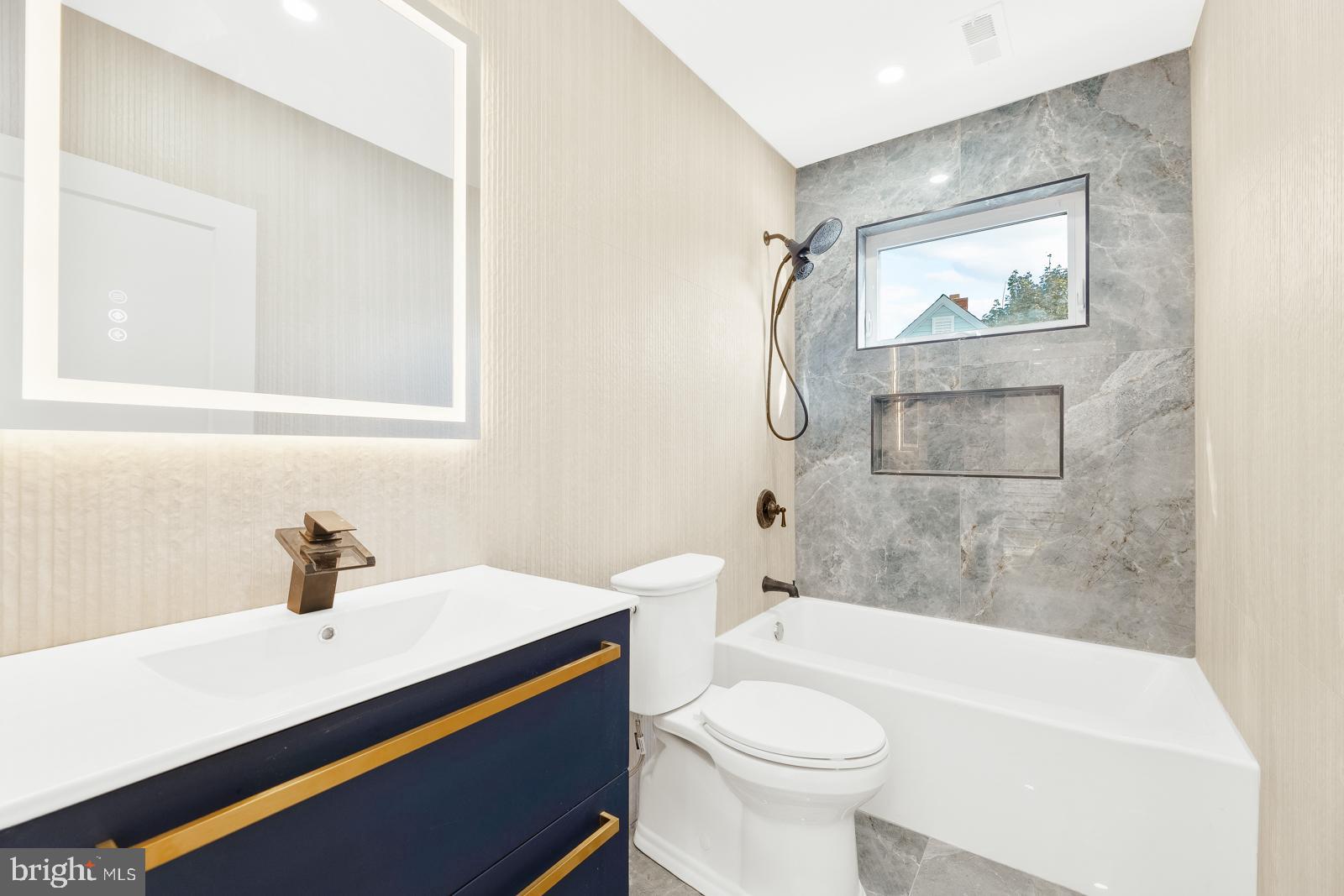 3215 Brookdale Road Philadelphia, PA 19114 - Photo 34 of 47