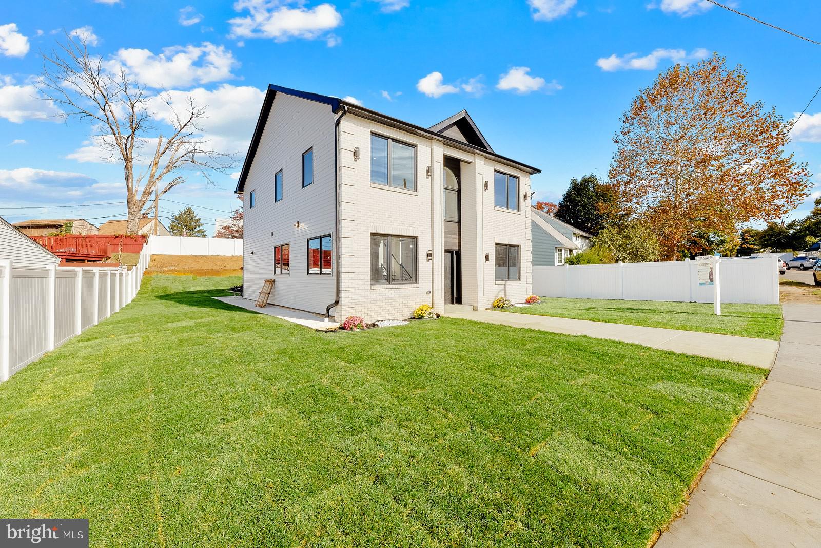 3215 Brookdale Road Philadelphia, PA 19114 - Photo 4 of 47