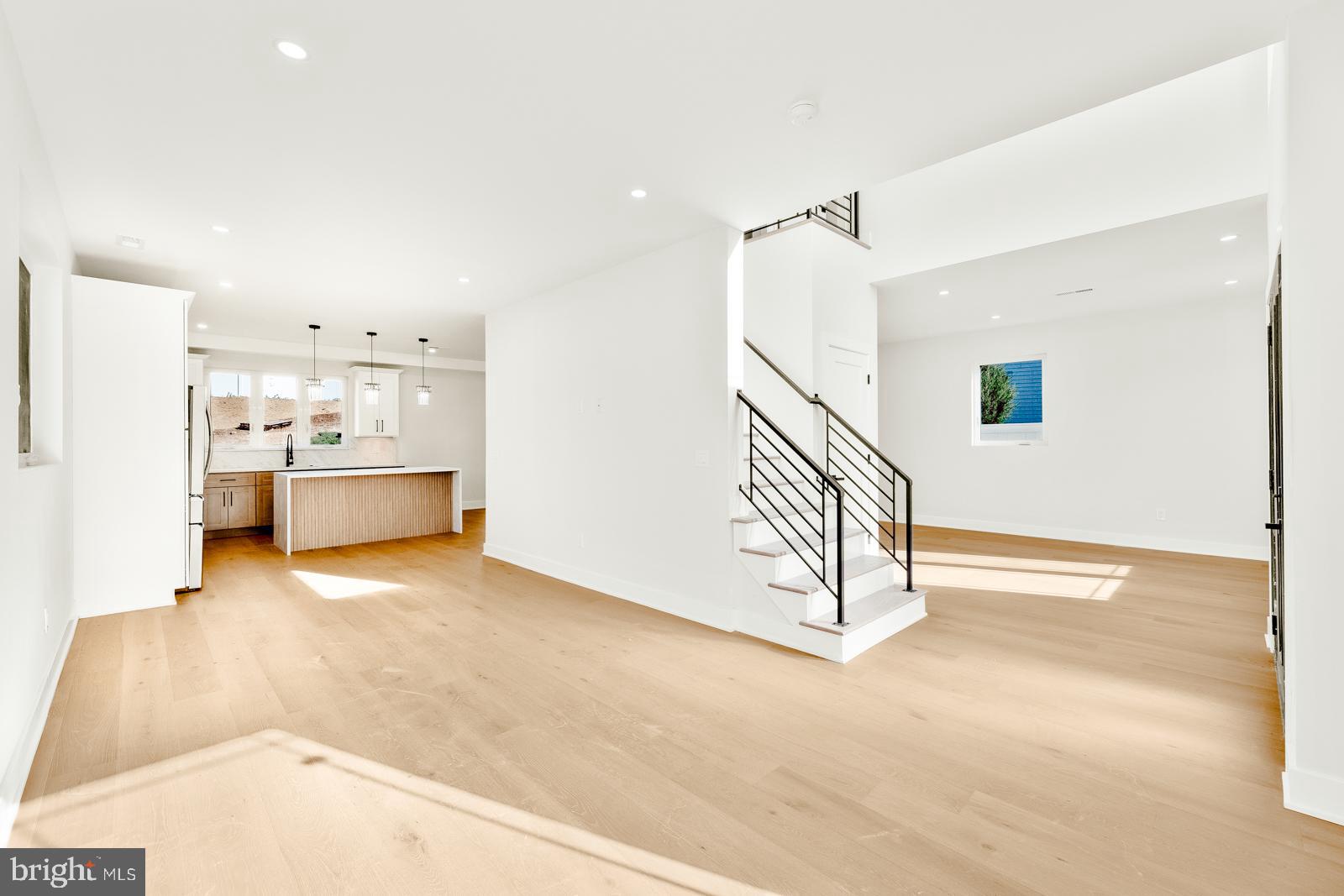 3215 Brookdale Road Philadelphia, PA 19114 - Photo 10 of 47