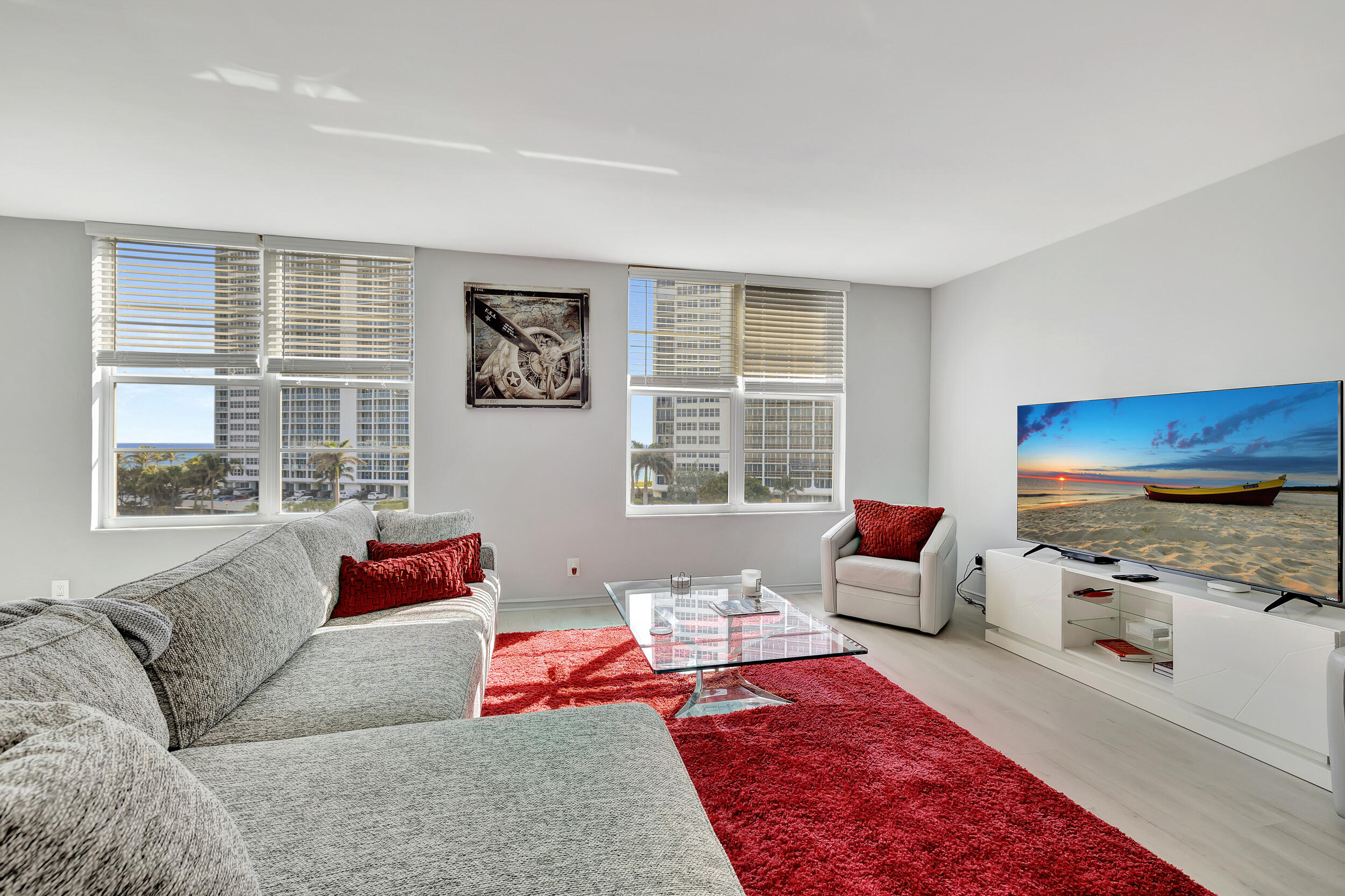 2851 South Ocean Boulevard, Unit 5L Boca Raton, FL 33432 - Photo 6 of 49 Living Room